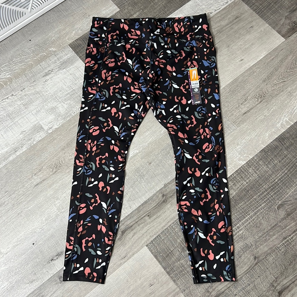 NWT AviA pOcKet LeGGinGs